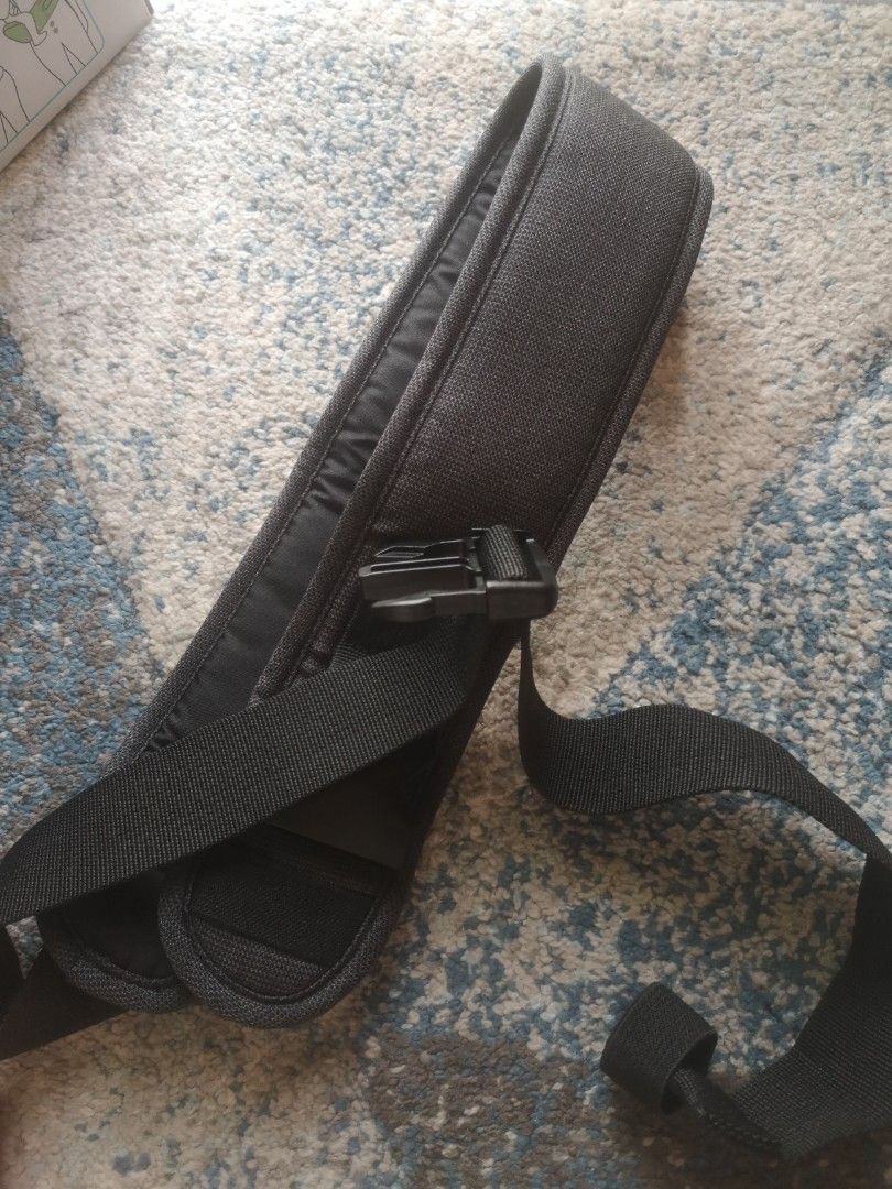 Chicco Hip Seat Baby Carrier 3 in 1, Babies & Kids, Going Out, Carriers