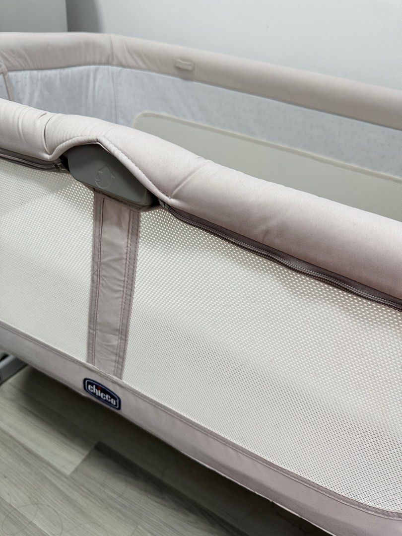 Chicco next2me crib, Babies & Kids, Baby Nursery & Kids Furniture, Cots
