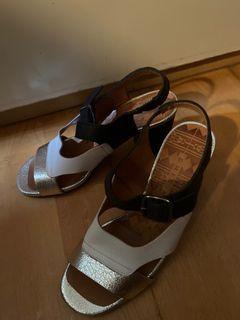 （分類：）位於 。 由 da_da_a 提交（商品編號 1237192997，圖片 1）。簡介： 。