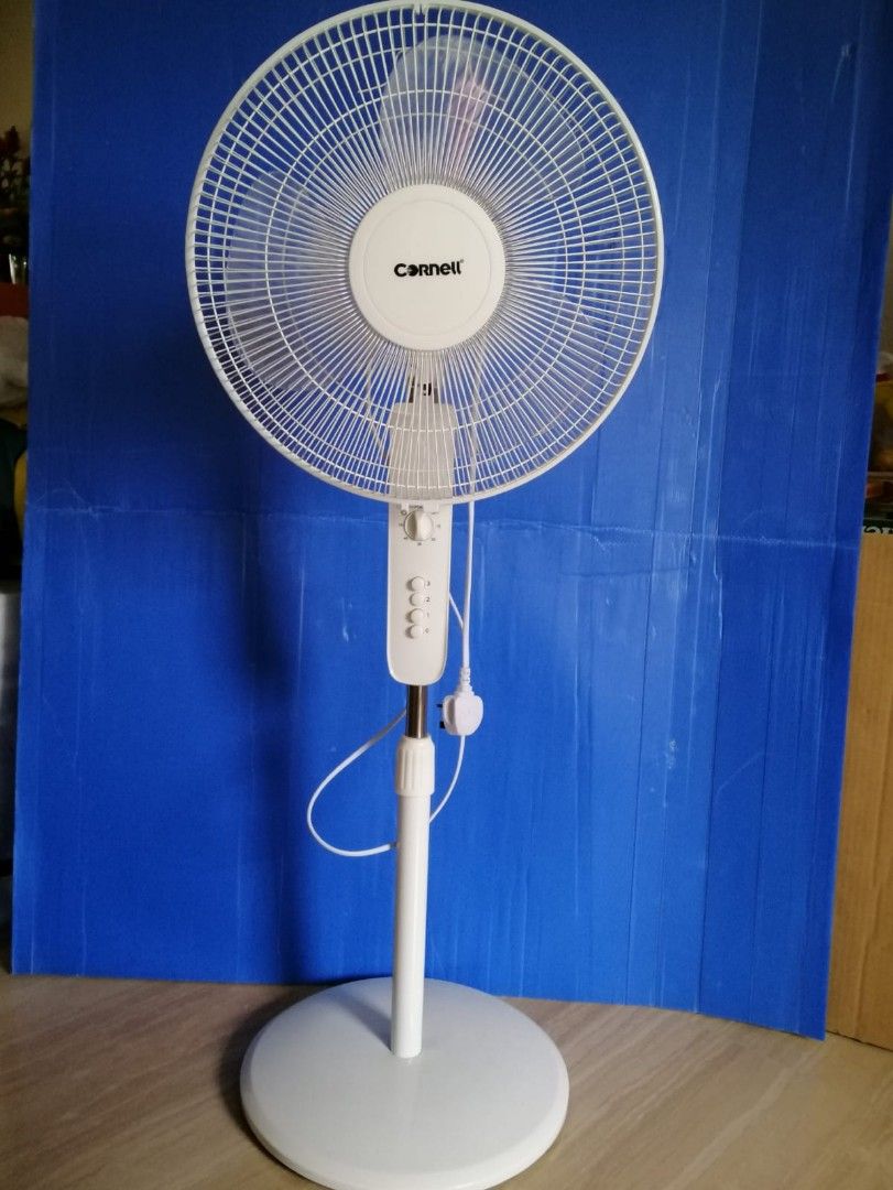 Cornell 16" Standing Fan with Timer, Furniture & Home Living, Lighting