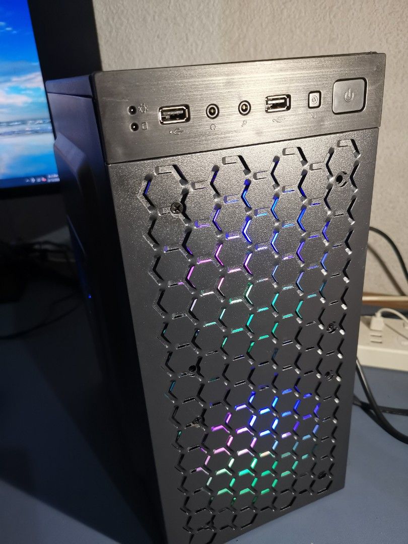 Custom Compact Budget Desktop Computer PC, Computers & Tech, Desktops