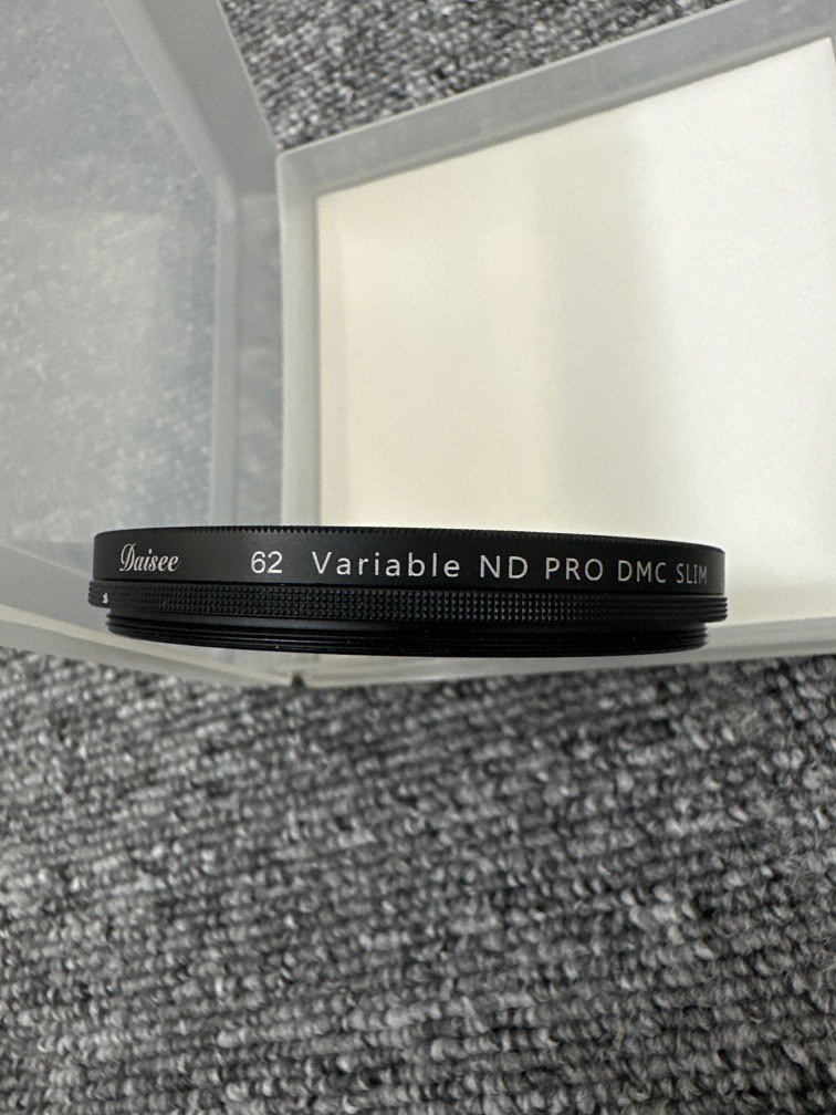 Daisee Variable ND Filter Slim 62mm VND, Photography, Lens  Kits on  Carousell