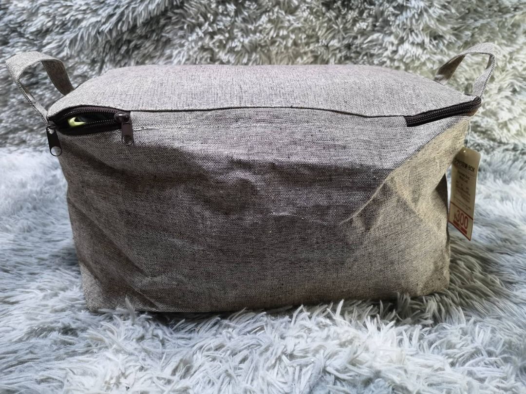 Daiso Garment & Picnic Bag on Carousell