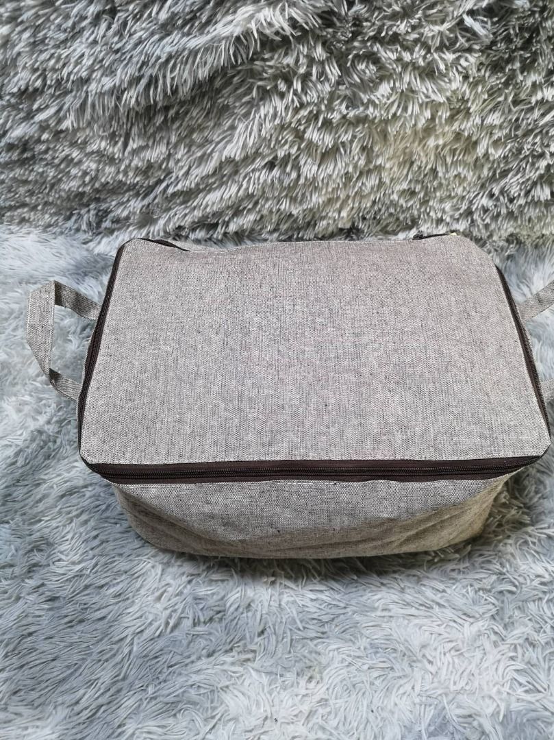 Daiso Garment & Picnic Bag on Carousell