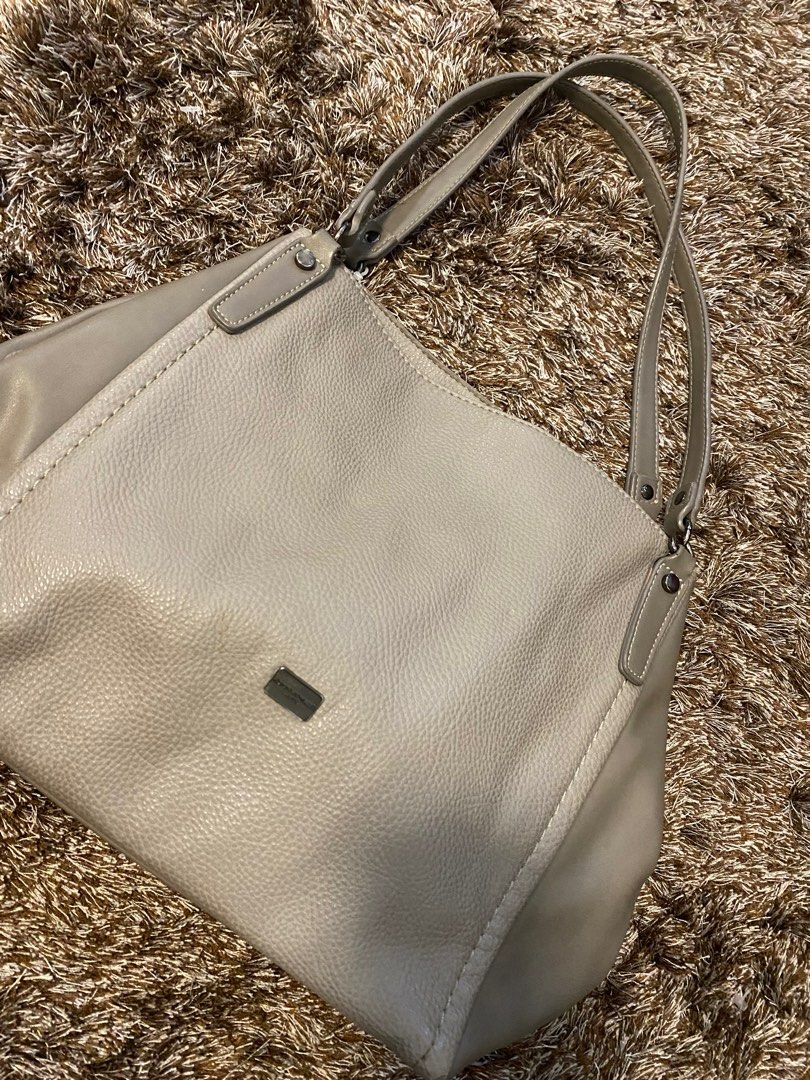 David Jones bag on Carousell