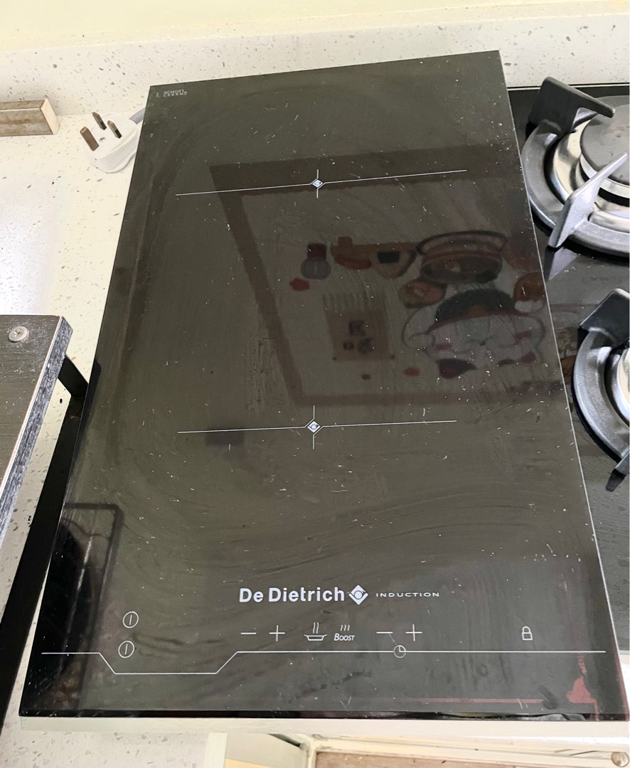 De Dietrich induction Hob ( 2 zones), TV & Home Appliances, Kitchen