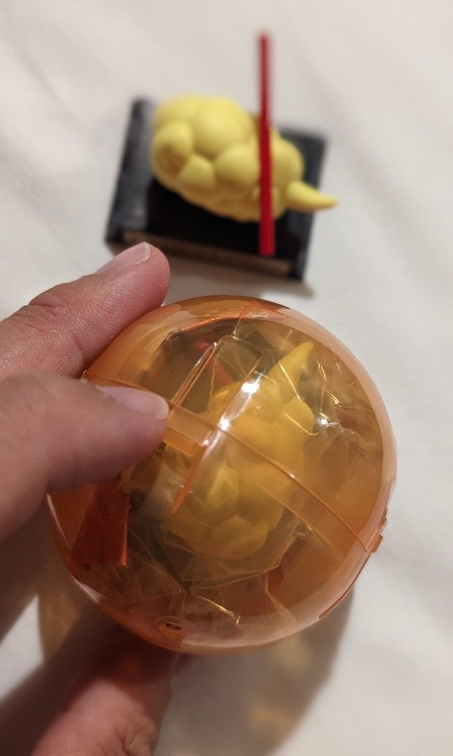 Dragon Ball gachapon Goku's Nimbus Cloud and Power Pole, Hobbies