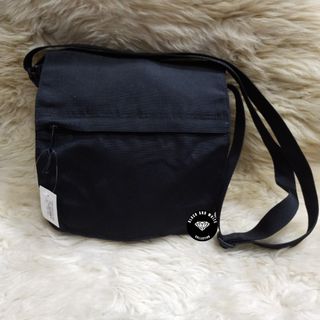 (Kategori: ) berada di . Dikirim oleh blackandwhite.collection (ID iklan 1237259087, Gambar 1). Deskripsi: .