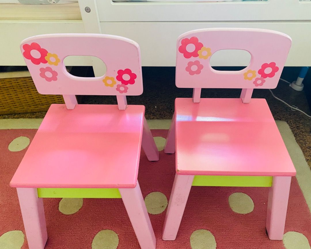 Elc table and chairs pink clearance