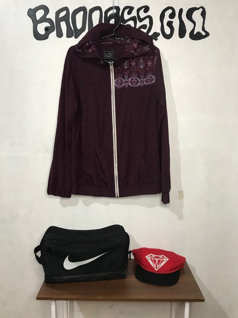 Empyre windbreaker hotsell