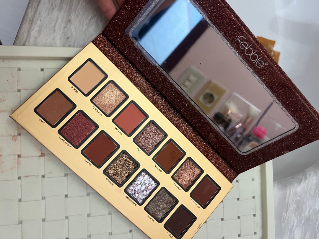 Eyeshadow KKV Fallingstar, Kesehatan & Kecantikan, Rias Wajah di Carousell