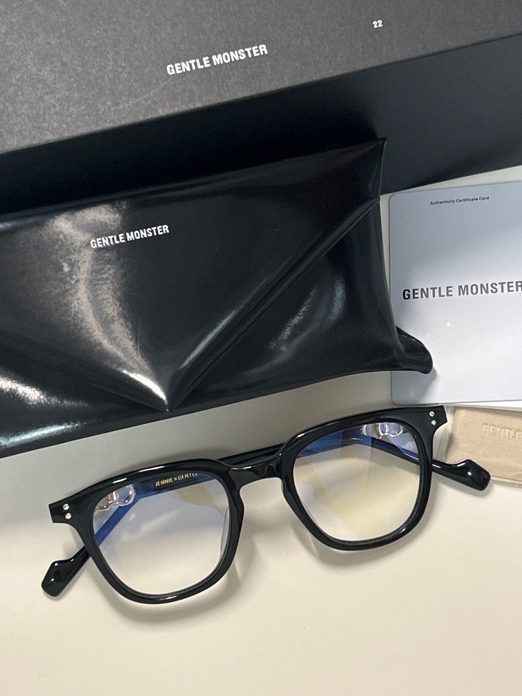 Gentle Monster ZEN 01, 女裝, 手錶及配件, 眼鏡 Carousell