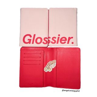 [SOLD OUT] Glossier ~ Passport Holder (LONDON EXCLUSIVE)