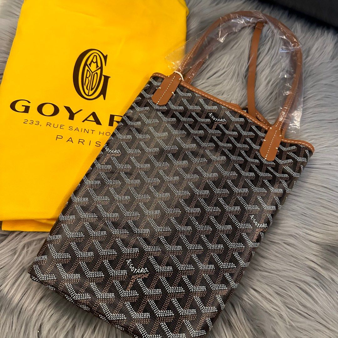 Goyard Artois pm bag -in really great condition - Depop