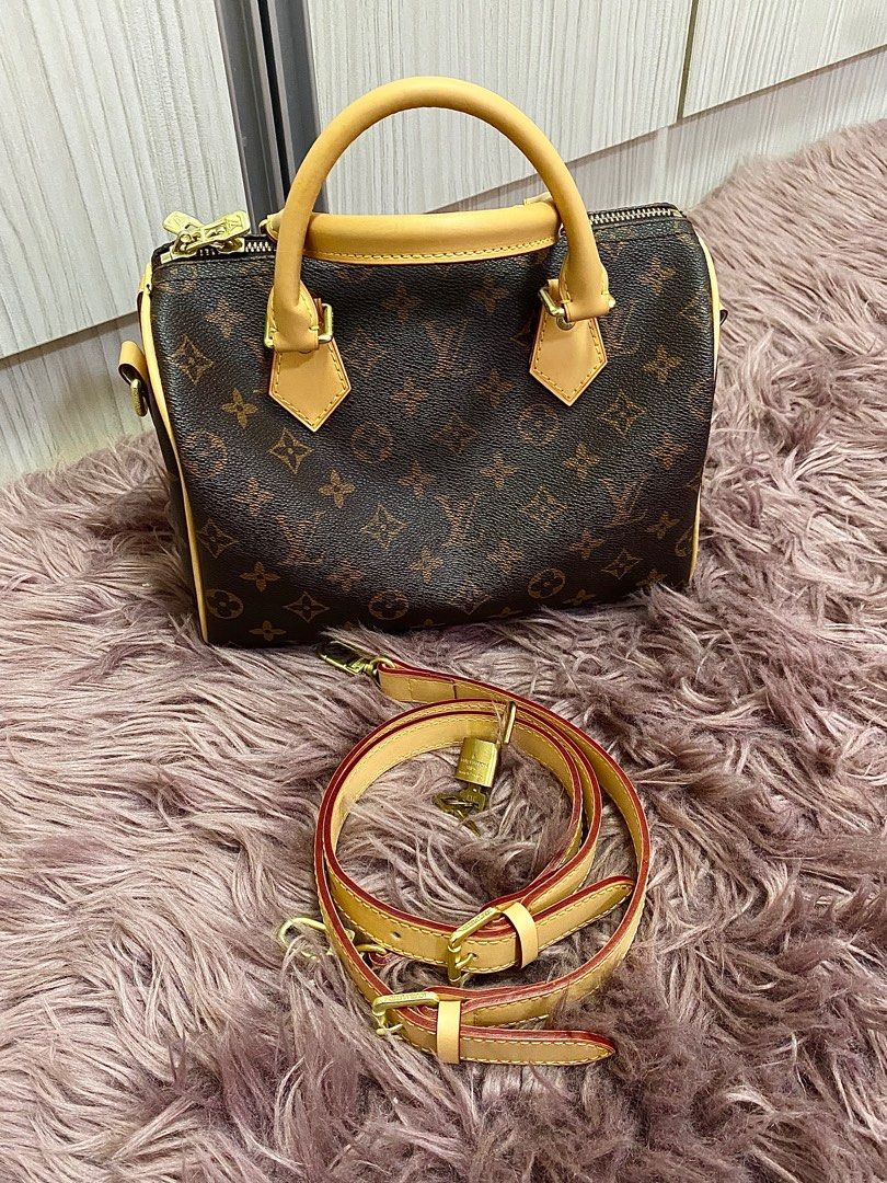 Guess speedy bag sale