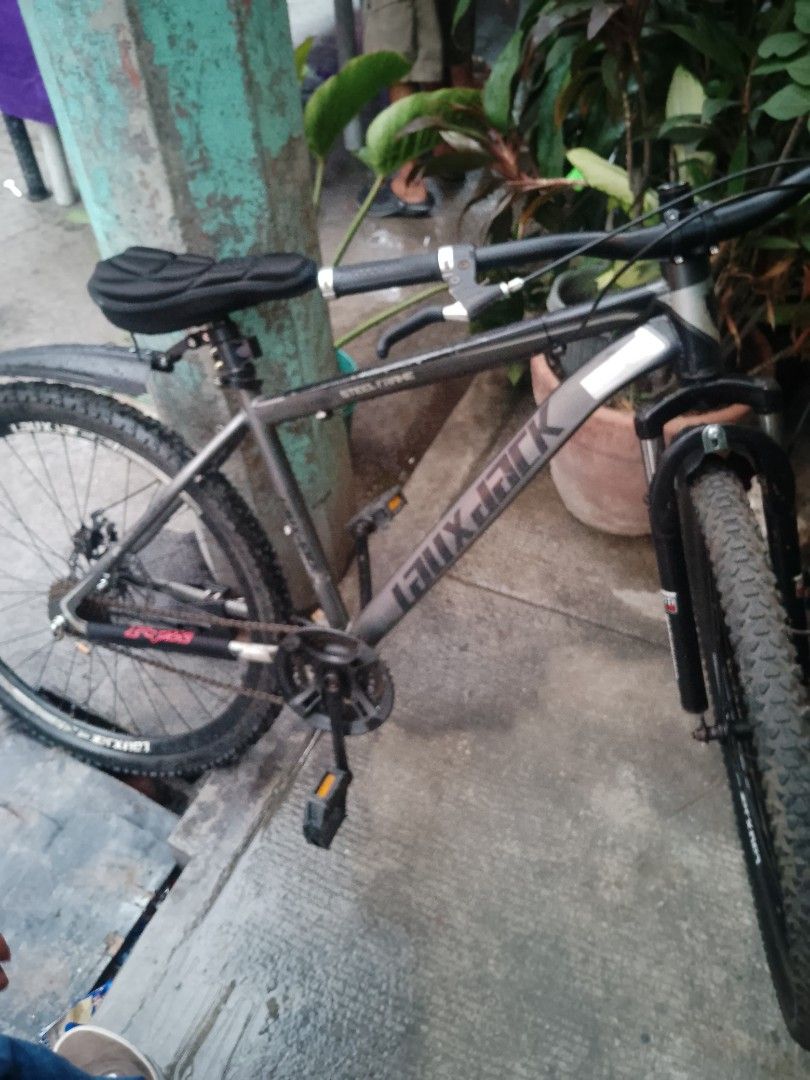 HEAVY DUTY MOUNTAIN BIKE, Sports Equipment, Bicycles & Parts, Bicycles