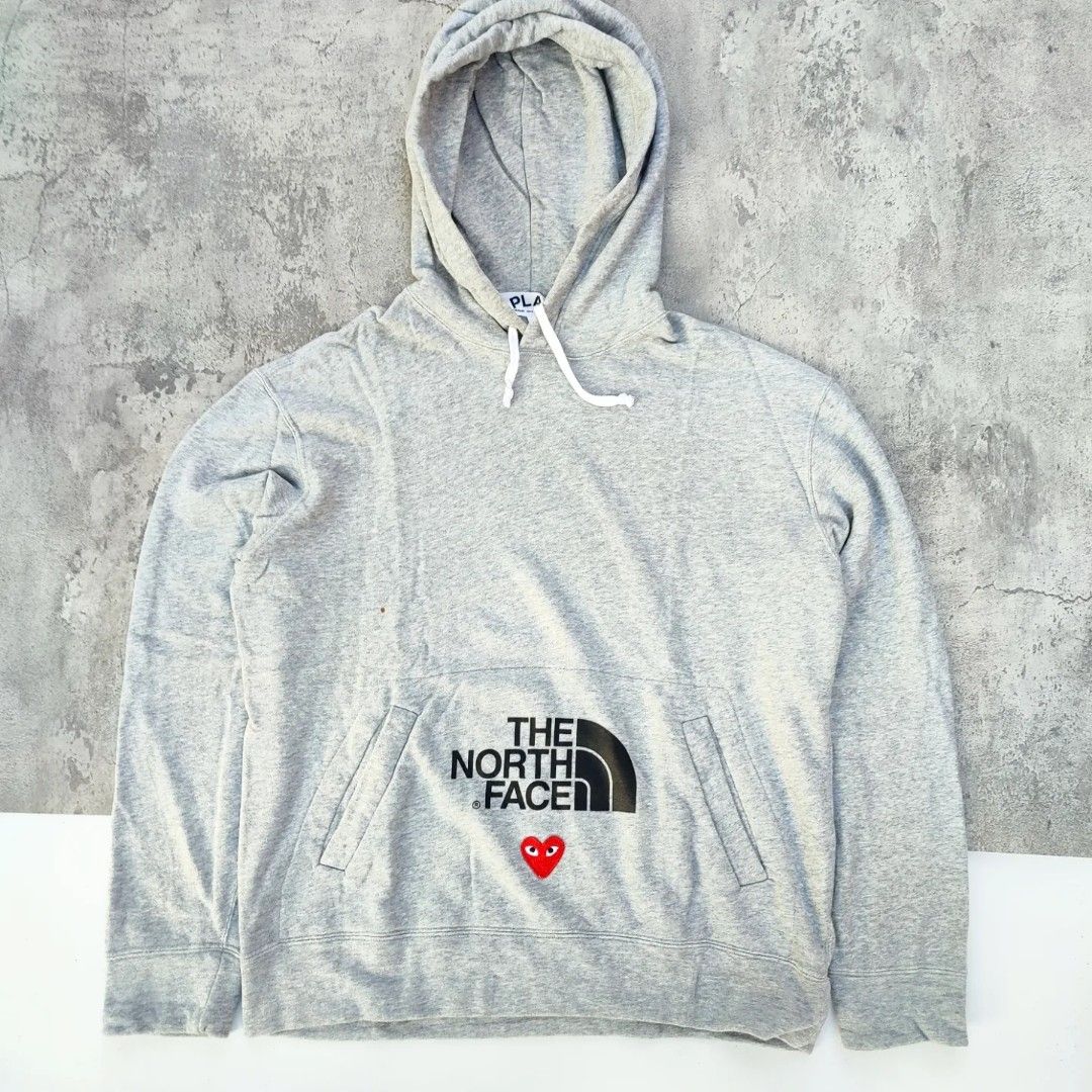 Hoodie play cdg x the north face on Carousell
