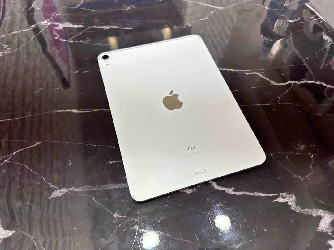 iPadpro 2018年款11寸WiFi 256GB香港行全原裝無任何問題無任何暗毛病