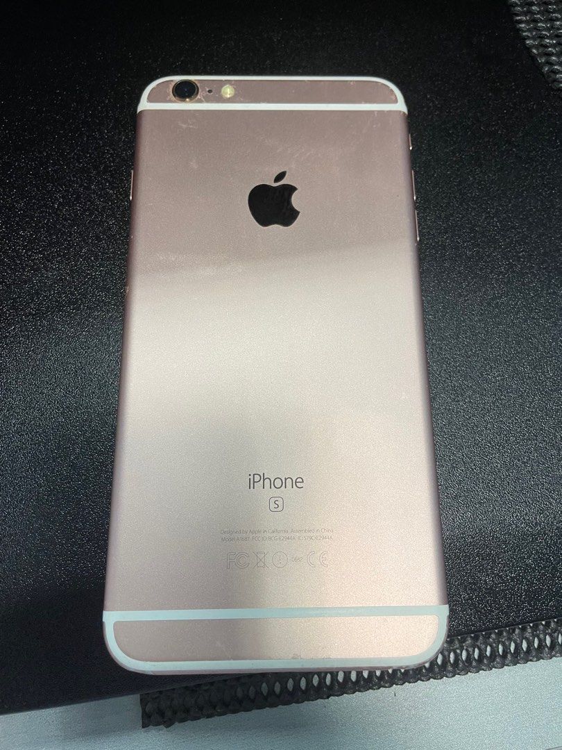 iPhone 6Splus (Category: iPhone 6 Series) located in Singapore. Submitted by c.prakash (Listing ID 1237234647, Image 1). Description: 32GB Some paint mark chipped off, due to cover, Otherwise in perfect condition. PRICE QUOTED ARE ALREADY VERY LOW. PLEASE DO NOT MSG AND ASK ME IF I CAN LOWER THE PRICE. WILL NOT RESPOND. THANK YOU. IF YOU ARE INTERESTED, PLEASE MSG ME TO ARRANGE A MEET UP TIME..