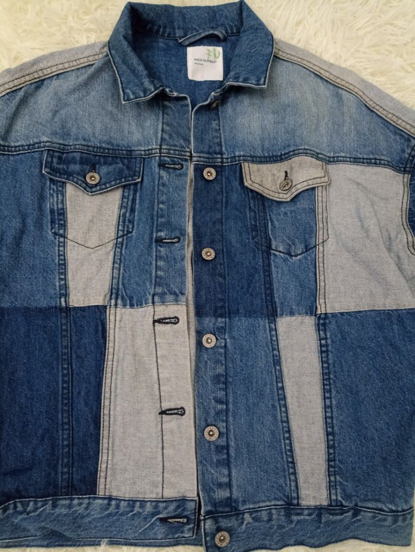 Jacket denim Back Number patchwork (Category: Coats, Jackets and Outerwear) located in Kuantan. Submitted by ummikitty (Listing ID 1237168314, Image 2). Description: - ada sikit stain. pic 6, bahagian belakang jaket - condition sangat cantik - boleh pos. chat me.