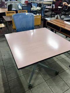 JapanMade Dining Table w/ wheel