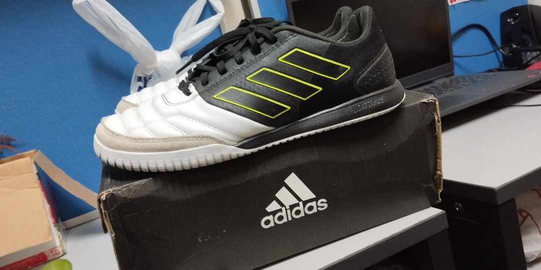 Adidas clearance futsal 2019