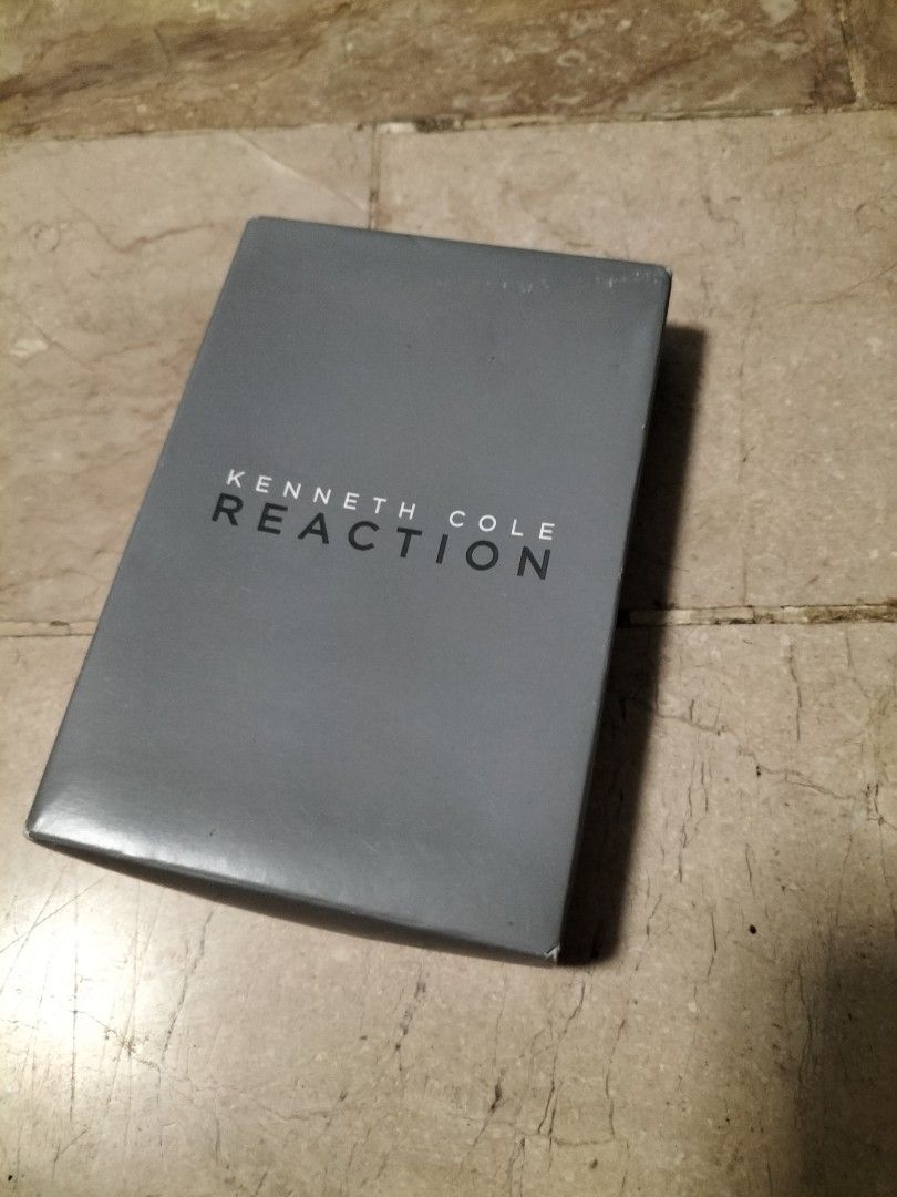 Kenneth Cole Reaction Phone Case Wristlet (Category: Cases & Sleeves) located in San Pedro. Submitted by adicarteu_ (Listing ID 1237259966, Image 2). Description: WTS Kenneth Cole Reaction Phone Case Wallet • Brand new with box and tag MOP: Gcash, BPI Transfer MOD: JnT, LBC, Flash Express.