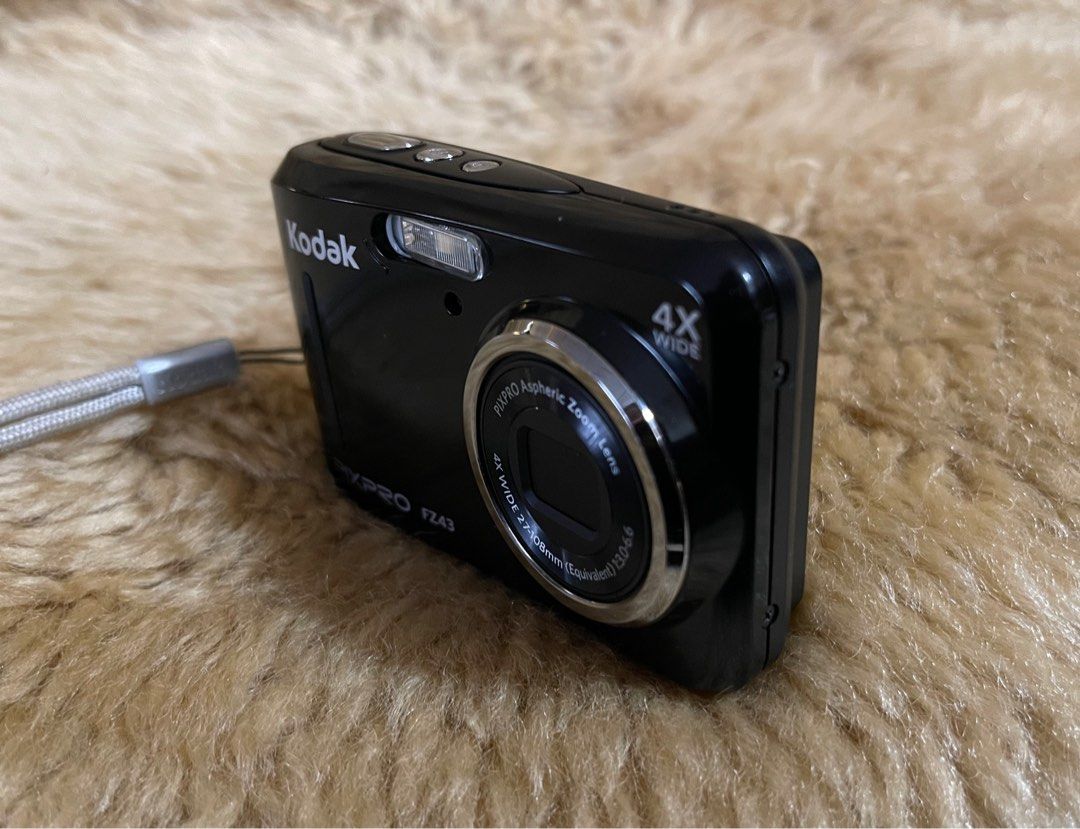 Kodak Pixpro FZ43 Digital Camera, Photography, Cameras on Carousell