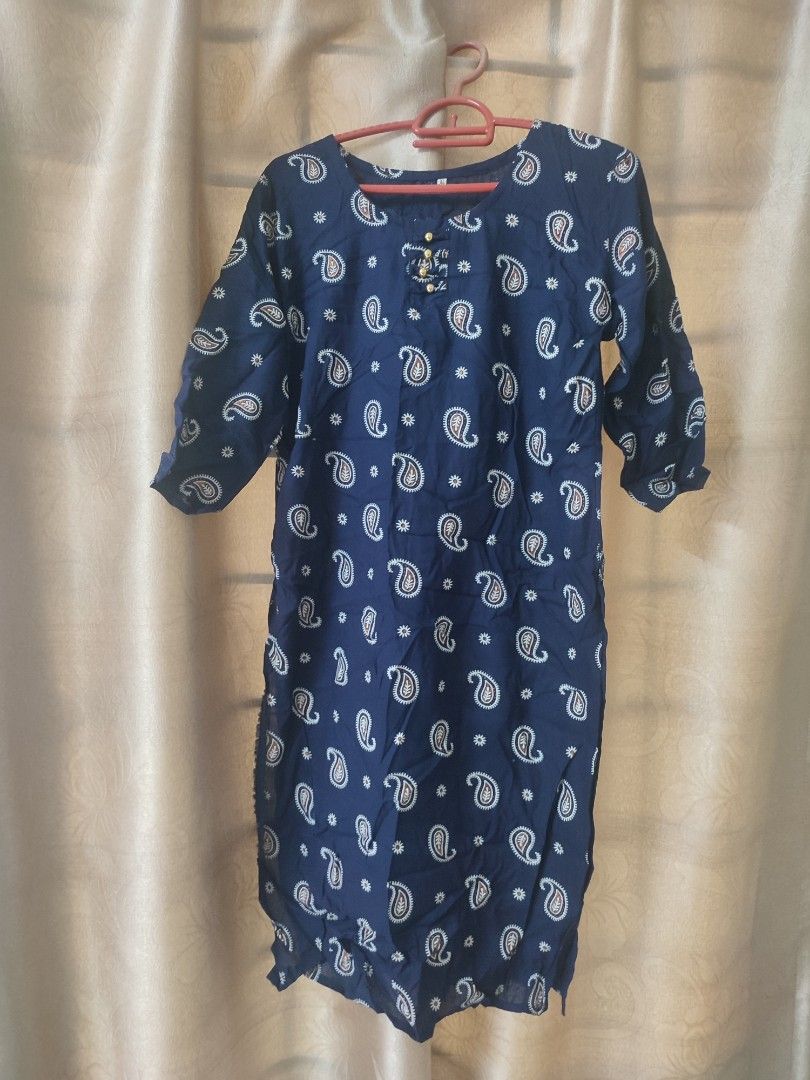Kurti set (Category: Blouses) located in Nilai. Submitted by ratnasari84 (Listing ID 1237172606, Image 2). Description: Tag size Xl but actually fits S. Recently bought in New Delhi,India. impulse buying pm for more details negotiable.
