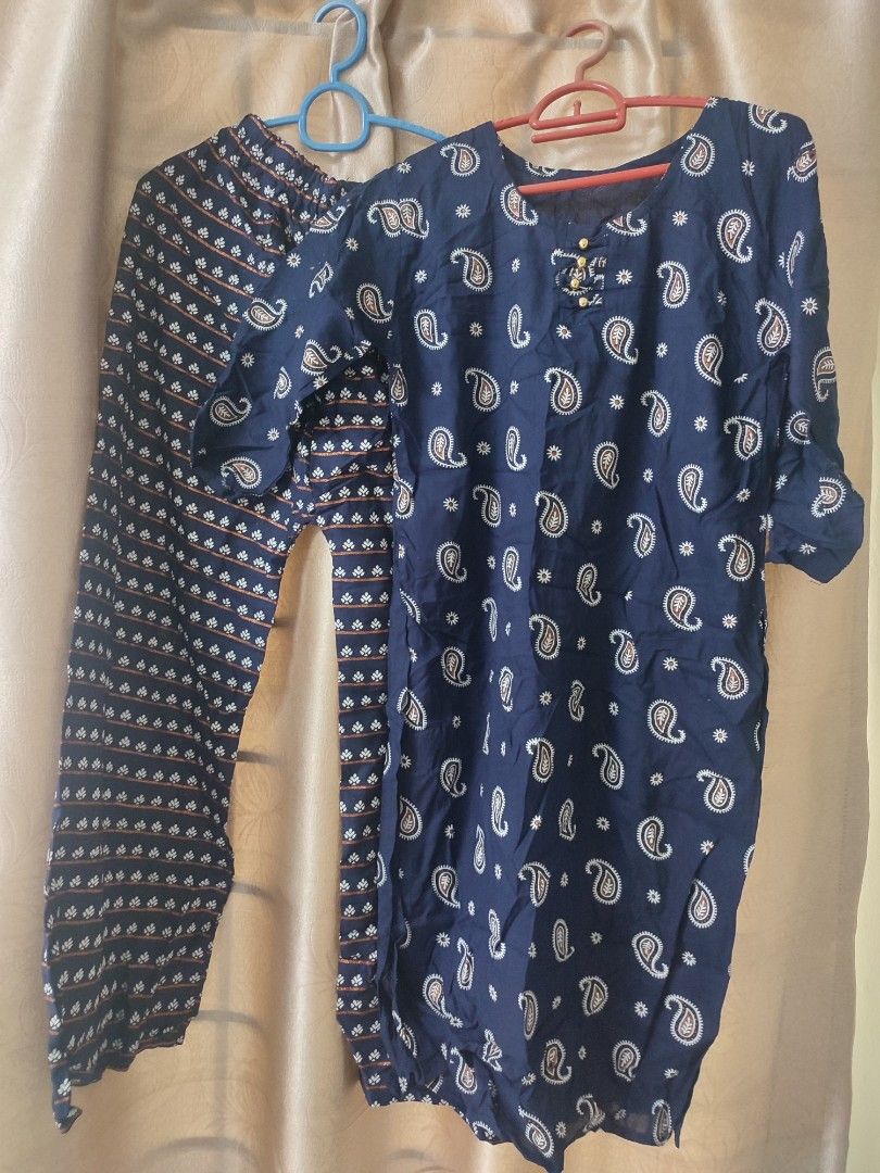 Kurti set (Category: Blouses) located in Nilai. Submitted by ratnasari84 (Listing ID 1237172606, Image 1). Description: Tag size Xl but actually fits S. Recently bought in New Delhi,India. impulse buying pm for more details negotiable.