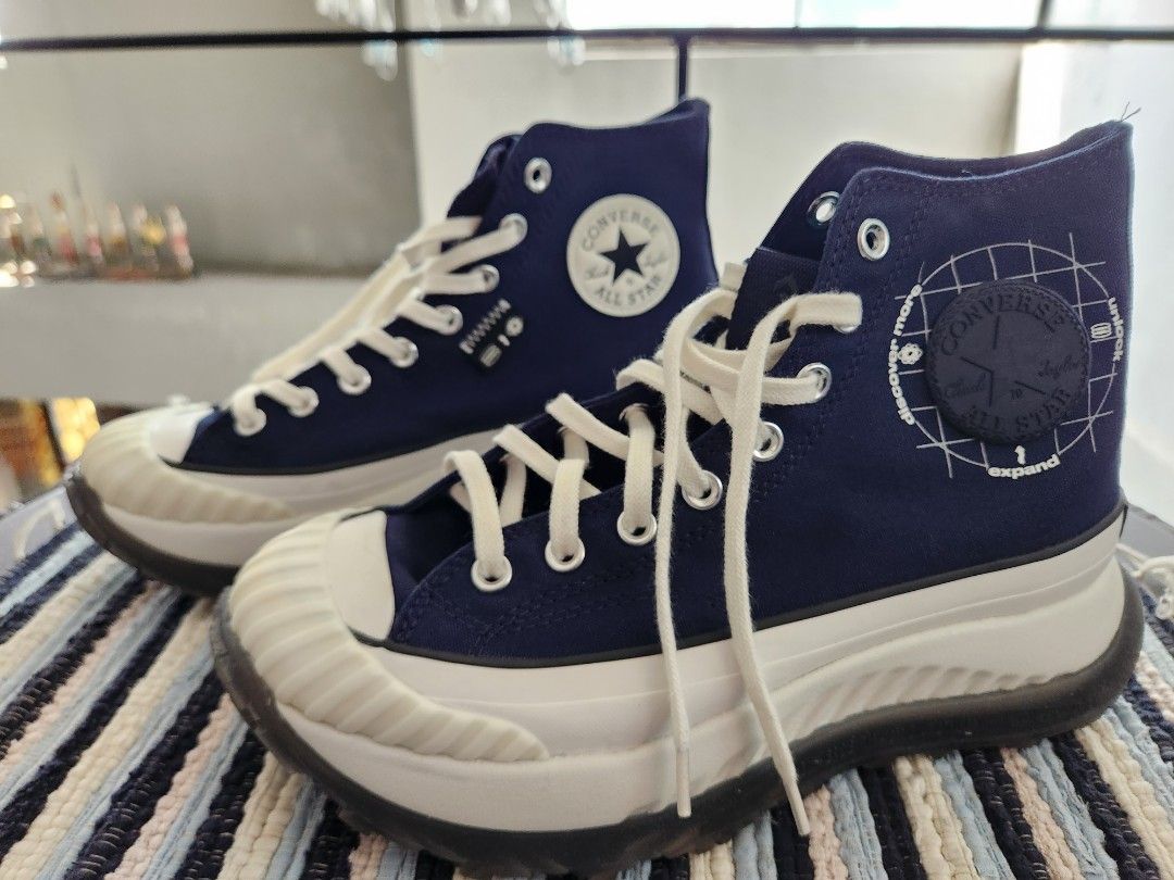 Ladies Converse hi cut sneakers size US 8 Men s Women s Fashion Footwear Sneakers on Carousell