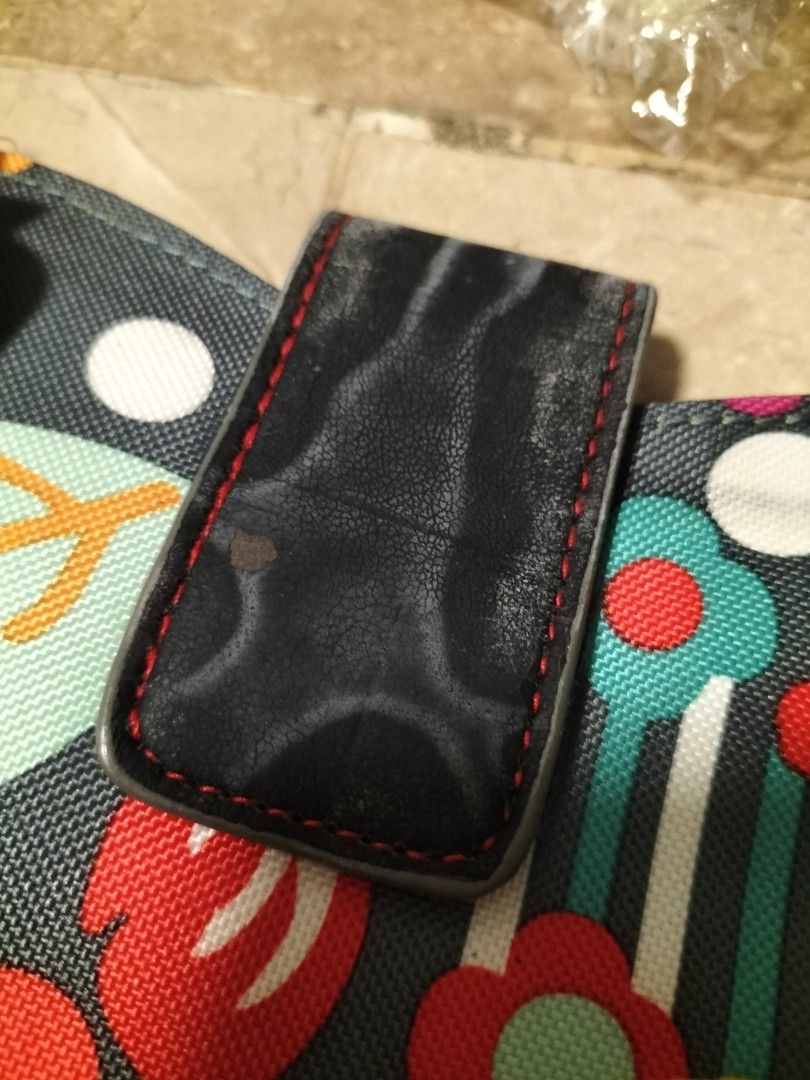 Lily Bloom Tablet Case (Category: Purses & Pouches) located in San Pedro. Submitted by adicarteu_ (Listing ID 1237263842, Image 3). Description: READ BEFORE YOU BUY! • Lily Bloom Tablet Cases are all brand new, but due to storage and age, the leather on the strap has started peeling and chipping off, hence the price. • Comes with tag MOP: Gcash, BPI Transfer MOD: JnT, LBC, Flash Express.