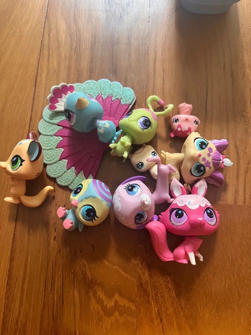 Lot Littlest Pet Shop - Pack Montagne et un Single Pet offert Lot Littlest Pet Shop - Pack Montagne et un Single Pet offert