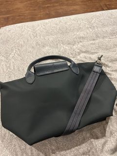 Longchamp Le Pliage Neo Medium Top Handle, Luxury, Bags & Wallets on  Carousell
