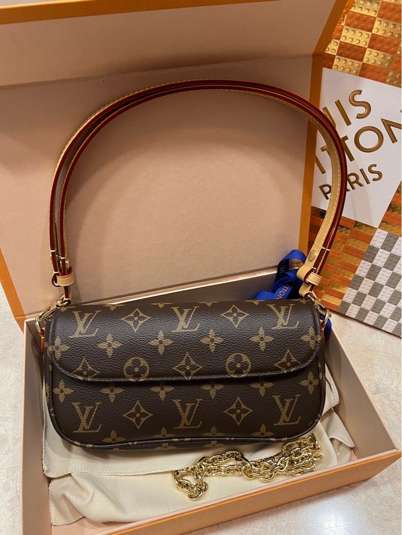 LOUIS VUITTON IVY WALLET ON CHAIN Handbag Review - WORTH IT