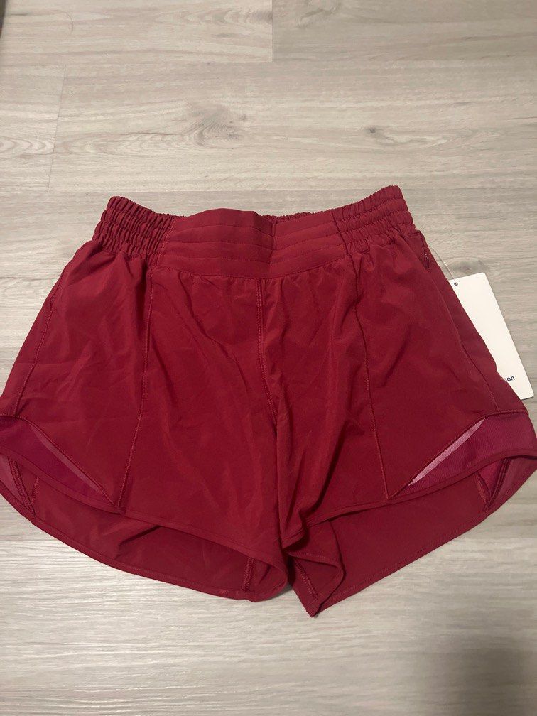 Lululemon Hotty Hot Shorts 4” (Sz 4), Women's Fashion, Activewear on  Carousell