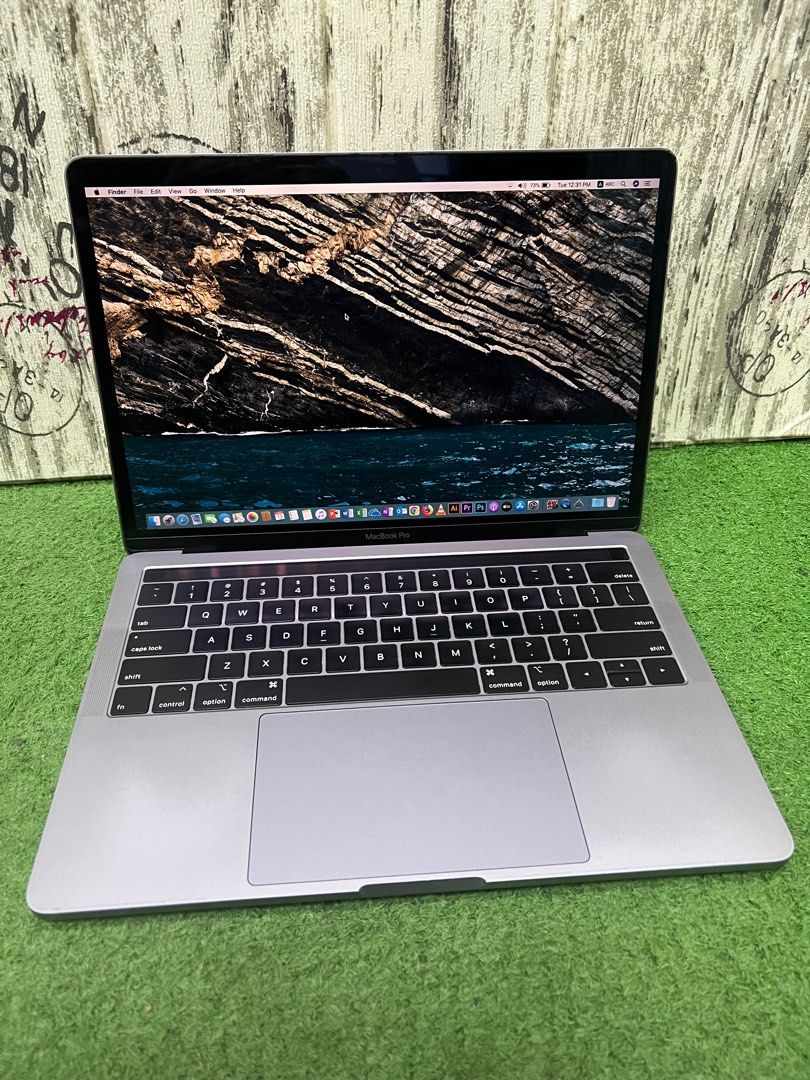 MacBook Pro (13-inch, 2017, Two Thunderbolt 3 ports) - Technical