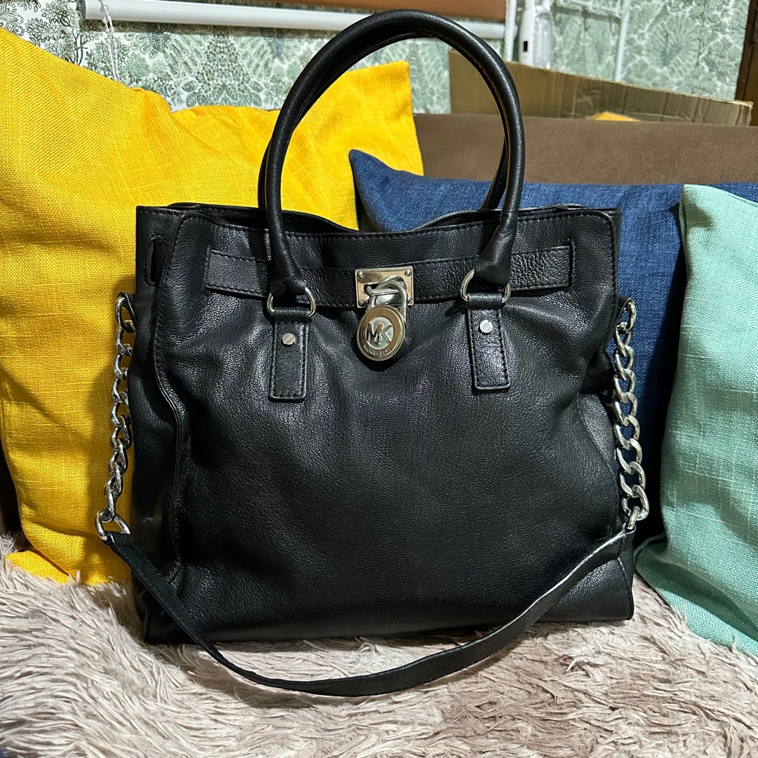 Michael Kors Kenly Crossbody Bag, Women's Fashion, Bags & Wallets, Cross-body  Bags on Carousell