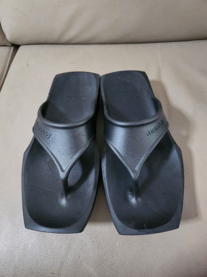 Newalk best sale flip flops