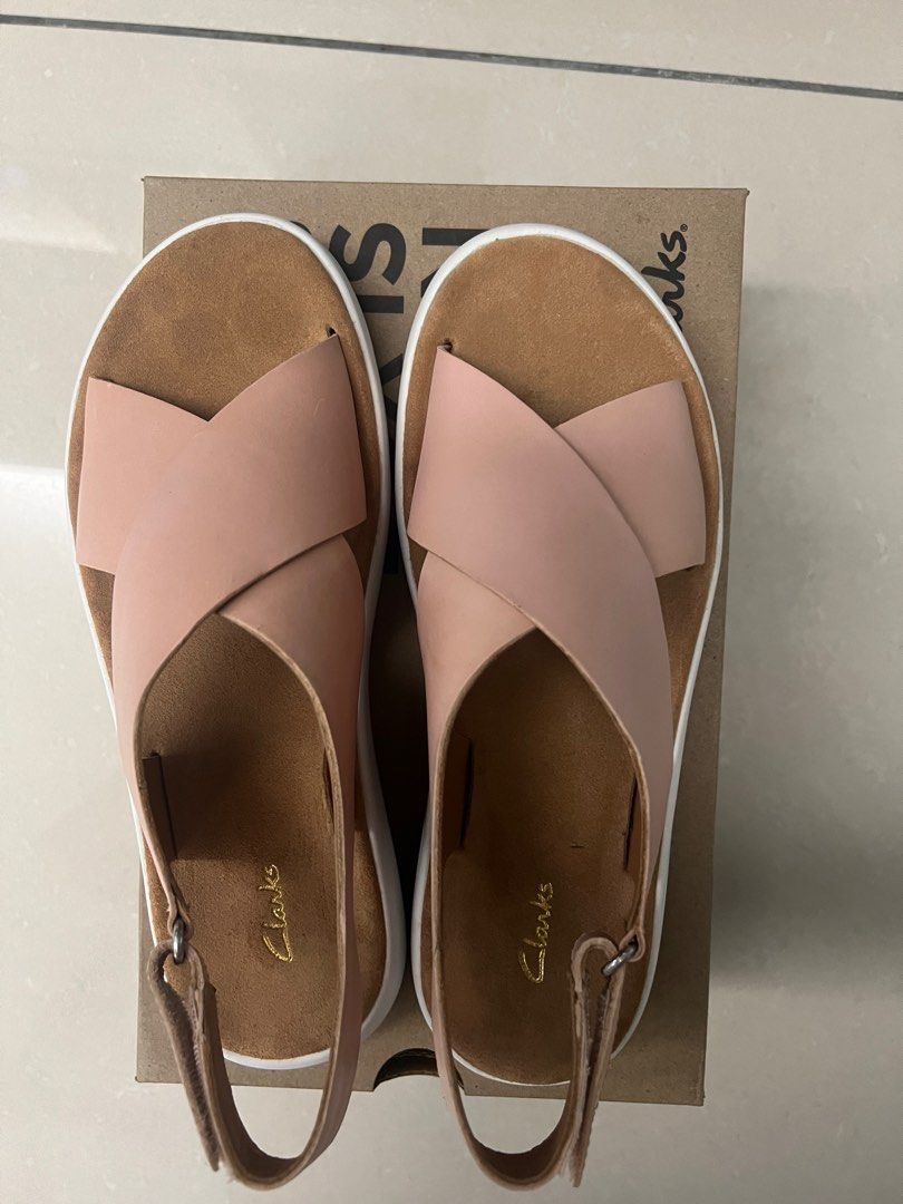 Clarks elastic hot sale sandals
