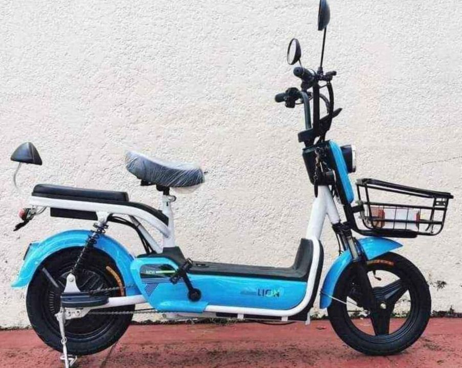 New E-Bike Double Wheels SALE (Category: Skates, Rollerblades & Scooters) located in Manila. Submitted by affordshopz (Listing ID 1237320371, Image 1). Description: Light 2 Wheels Electric Bike EBike (Electronic Bike) SALE Description: Rechargeable -Digital Gauge Panel (Speedometer, Battery, Signal light) -48V12Ah (SLA Battery) Removable -350 Watts Brushless Hub Motor -25-30 Km Range -30-40 Kph Speed -14"x2.50" Tubeless Tire -150kg Load capacity 
