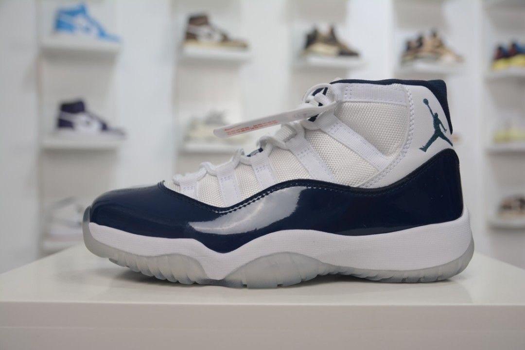 Nike air jordan 11 retro deals win like 82