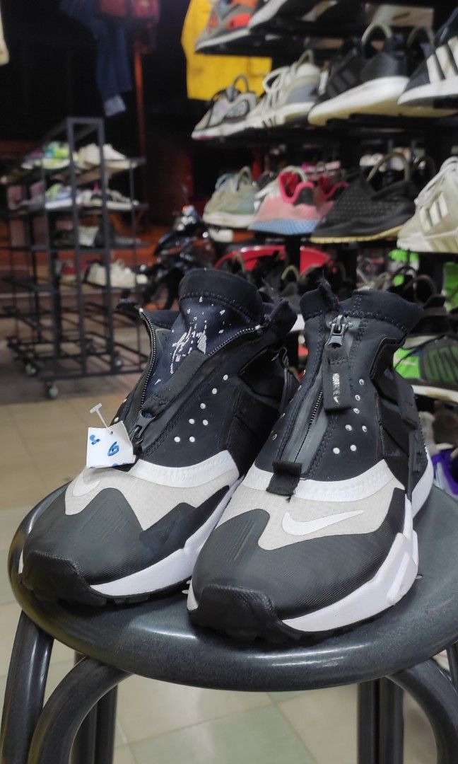 Nike gripp store