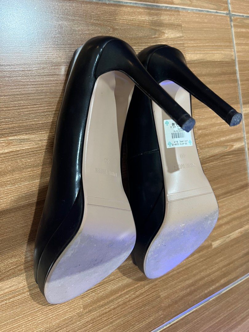 Nine West black peep toe heels (Category: Heels) located in Paranaque City. Submitted by msurfer (Listing ID 1237296586, Image 3). Description: Nine West Peep Toe Heels Black Size 40 3 inch heels Used only once for a presentation Good as new Very comfy Complete with box and paper bag MOP: BDO, BPI, UnionBank or Gcash .