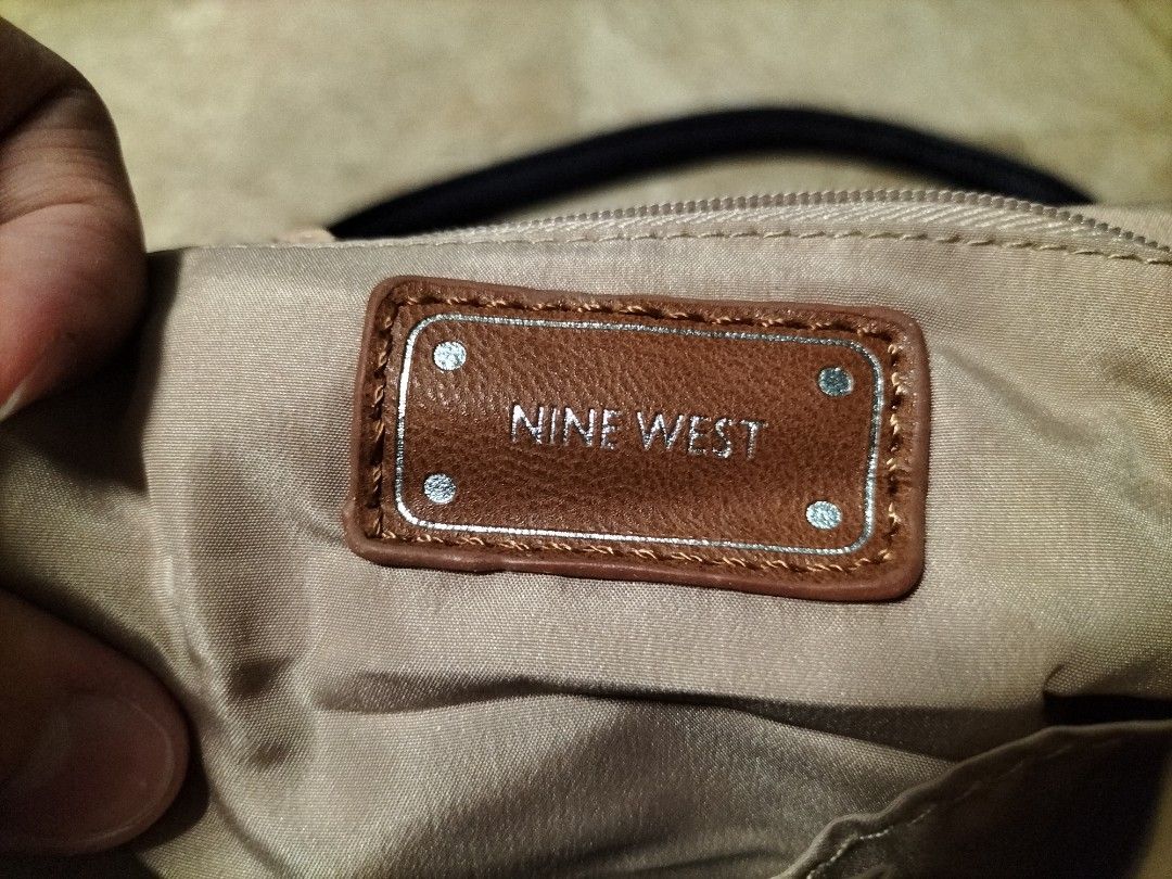Nine West Shoulder Bag (Category: Shoulder Bags) located in San Pedro. Submitted by adicarteu_ (Listing ID 1237264108, Image 2). Description: WTS Nine West Shoulder Bag • Brand new, tag still intact MOP: Gcash, BPI Transfer MOD: JnT, LBC, Flash Express.