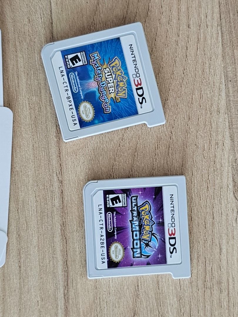 Nintendo 2DS with Pokemon Design Comes with 2 Pokemon Game & AR Cards