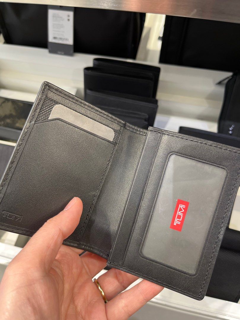 Original Tumi Card holder on Carousell