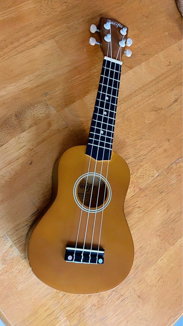 Pacific soprano best sale ukulele