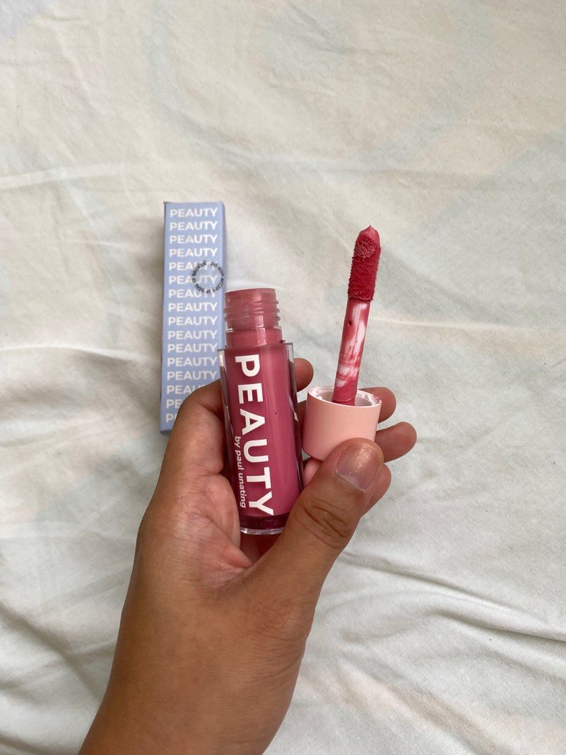 Paul Unating Peauty Blush (Category: Makeup) located in Binan City. Submitted by _0000 (Listing ID 1237181910, Image 3). Description: Used once only Great formula.