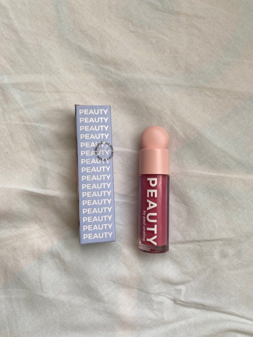 Paul Unating Peauty Blush (Category: Makeup) located in Binan City. Submitted by _0000 (Listing ID 1237181910, Image 1). Description: Used once only Great formula.
